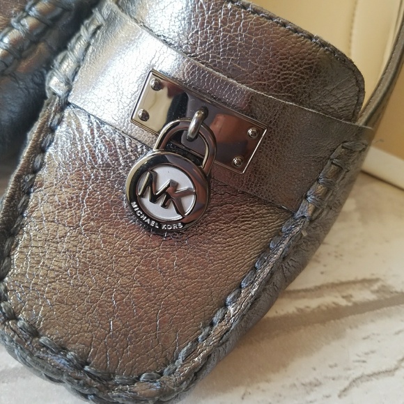 •Michael Kors• metallic silver Hamilton loafers - Picture 5 of 7